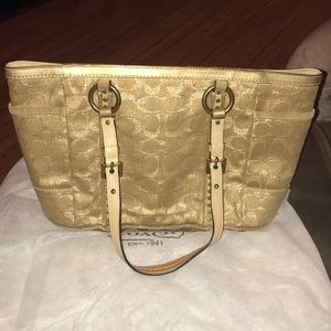 Preowned Coach metallic gold handbag
